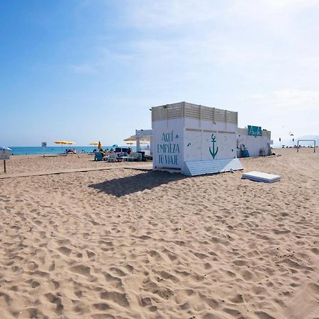 Apartamentos Marplana Castelldefels Kültér fotó
