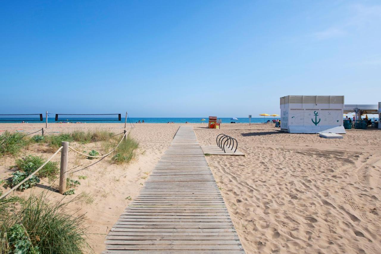 Apartamentos Marplana Castelldefels Kültér fotó