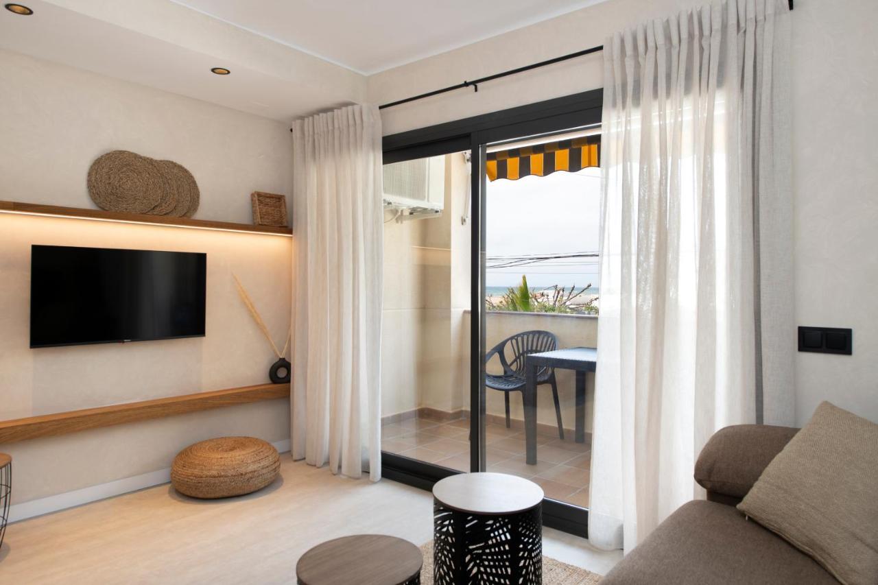 Apartamentos Marplana Castelldefels Kültér fotó