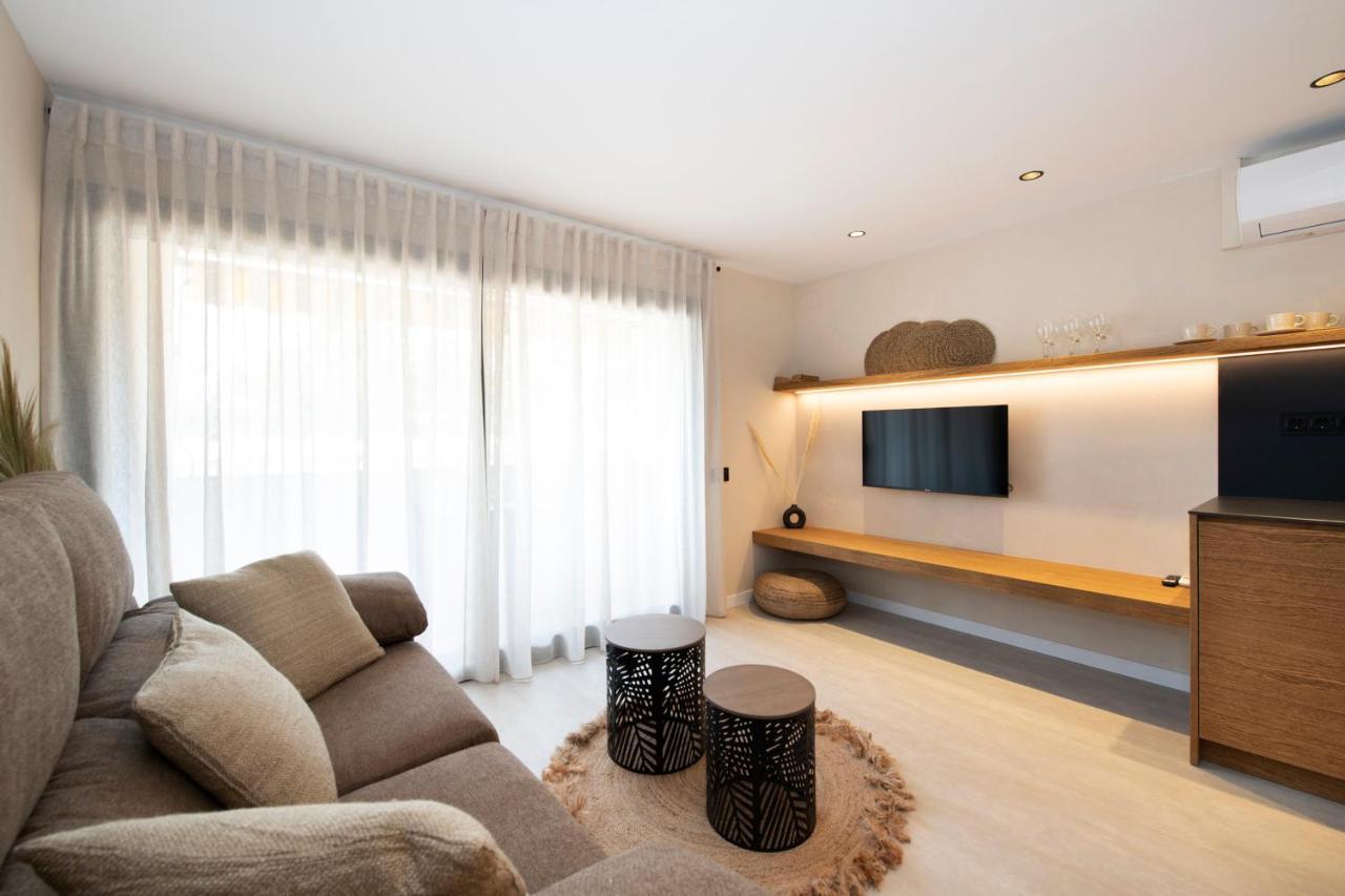 Apartamentos Marplana Castelldefels Kültér fotó