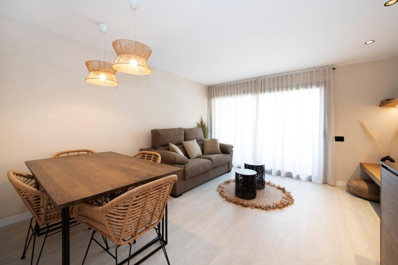 Apartamentos Marplana Castelldefels Kültér fotó
