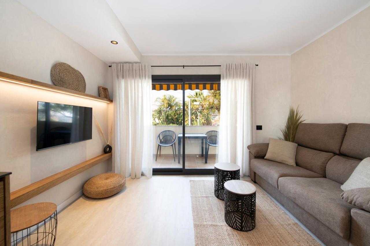 Apartamentos Marplana Castelldefels Kültér fotó