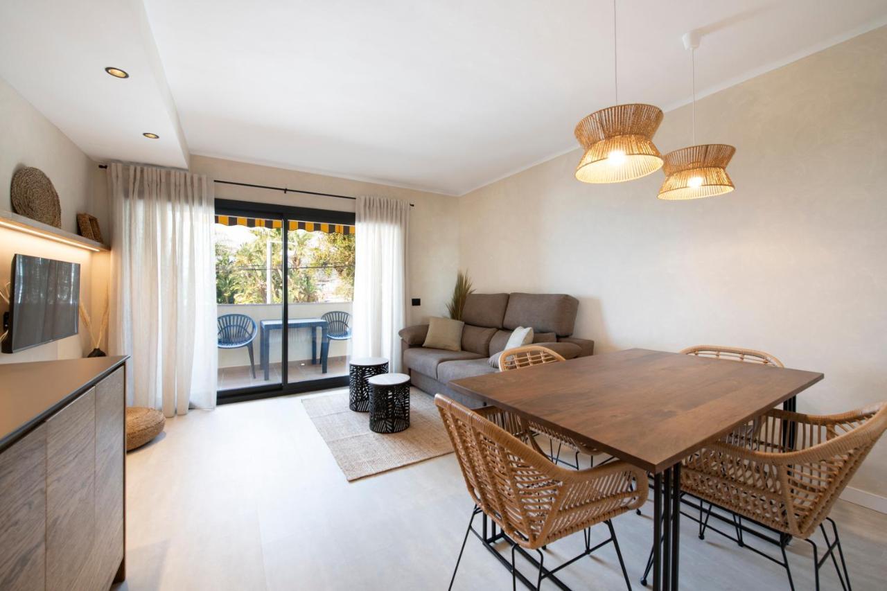 Apartamentos Marplana Castelldefels Kültér fotó