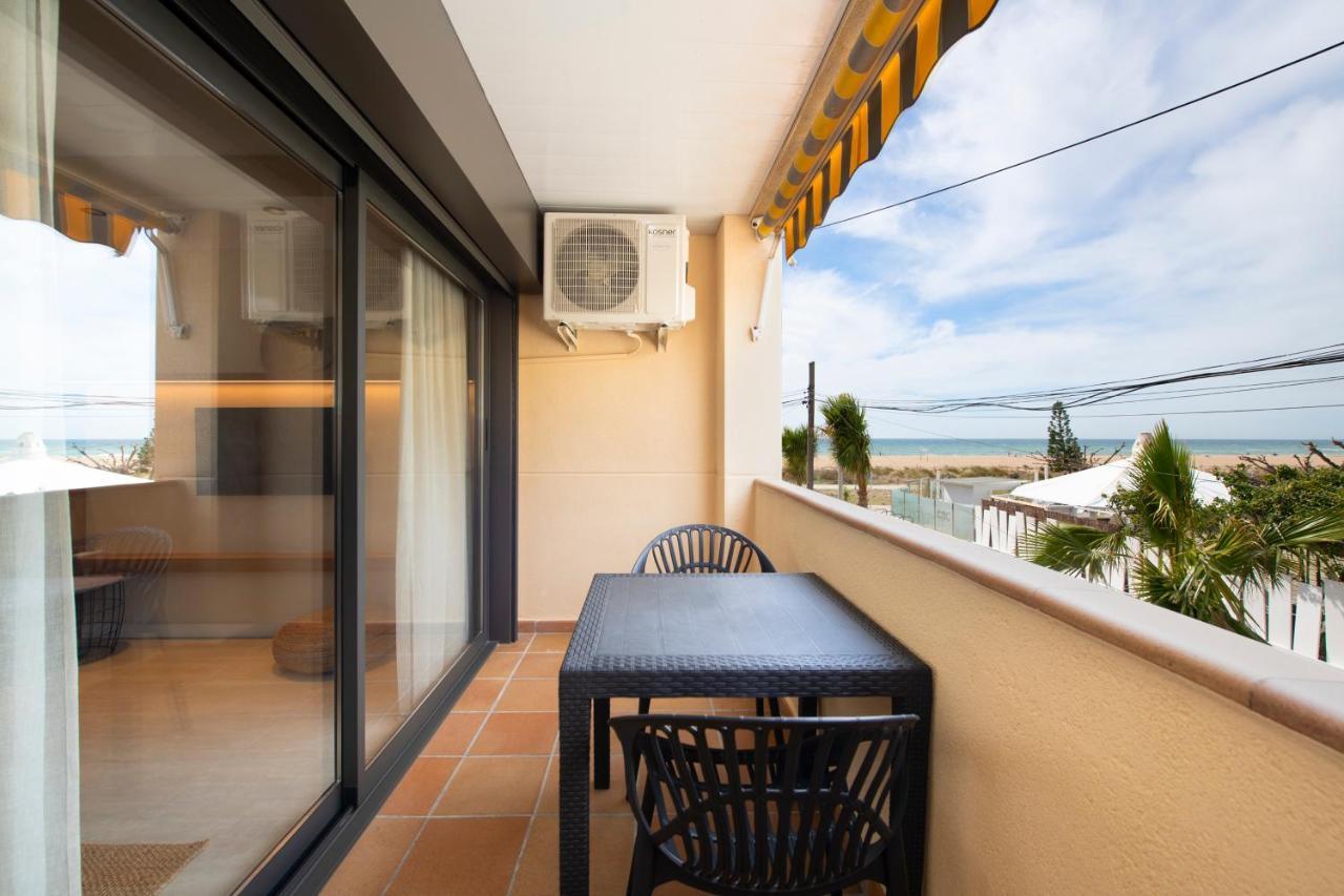 Apartamentos Marplana Castelldefels Kültér fotó